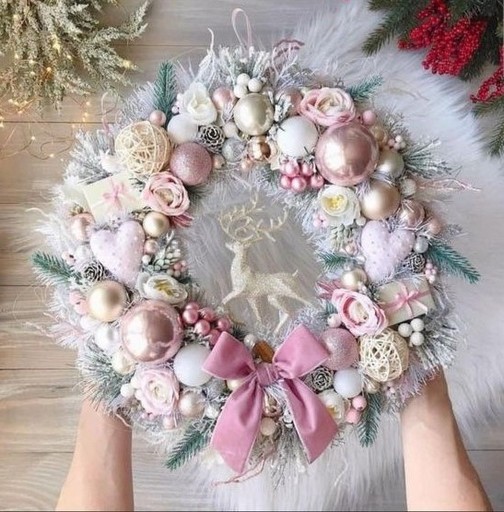 jak ozdobit vánoční věnec