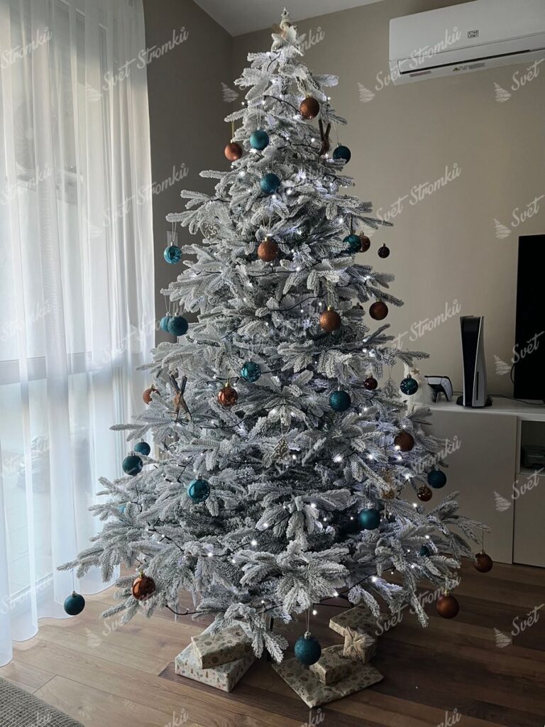 Umělý vánoční stromek 3D Smrk Grónský 210cm