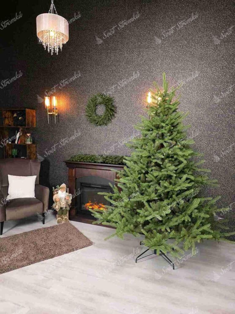 Umělý vánoční stromek 3D Smrk Islandský, má husté světle zelené větvičky