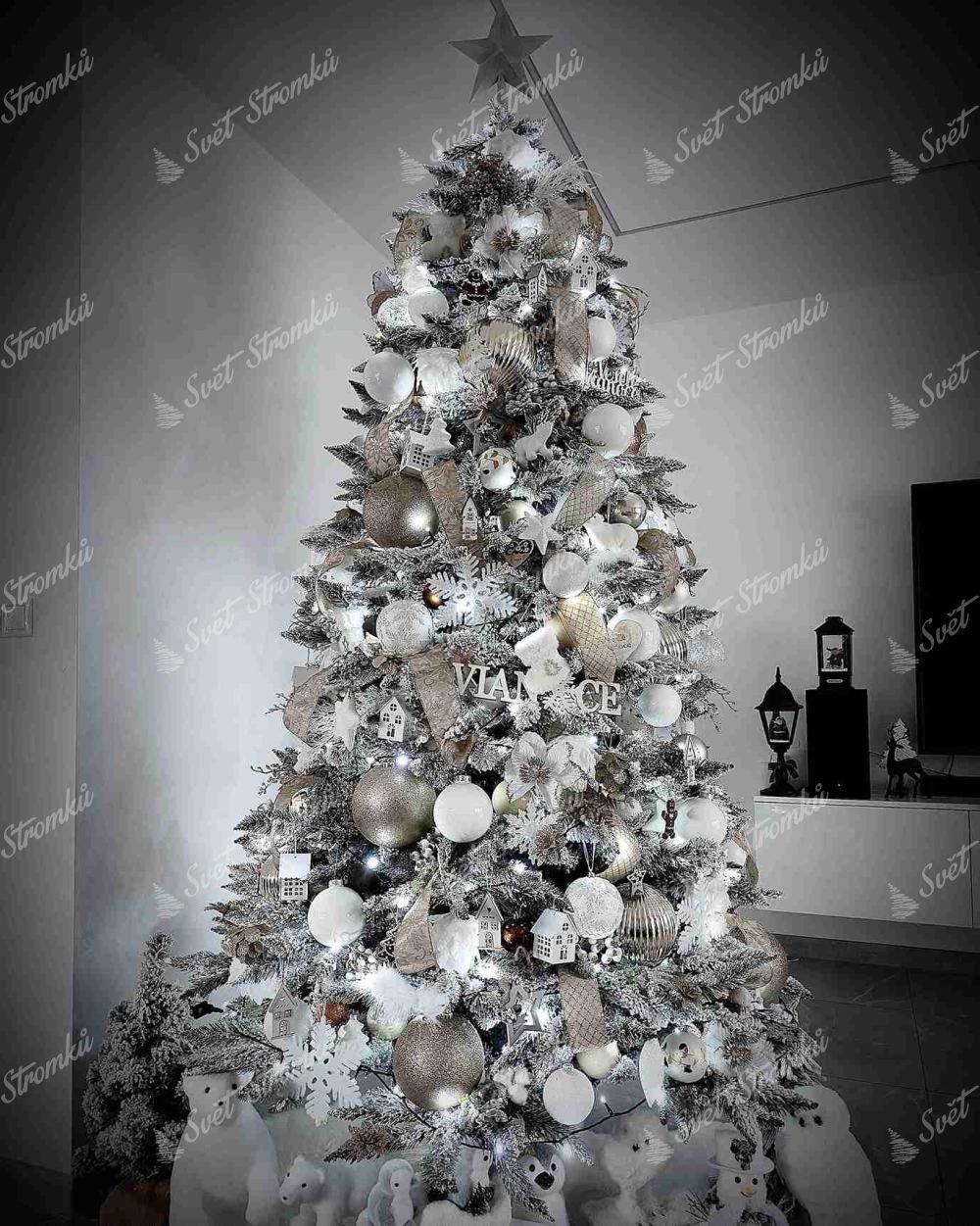 Umělý vánoční stromek Smrk Bílý 250cm